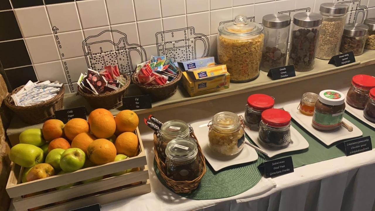 Hotel Palackeho 135 Mělník エクステリア 写真