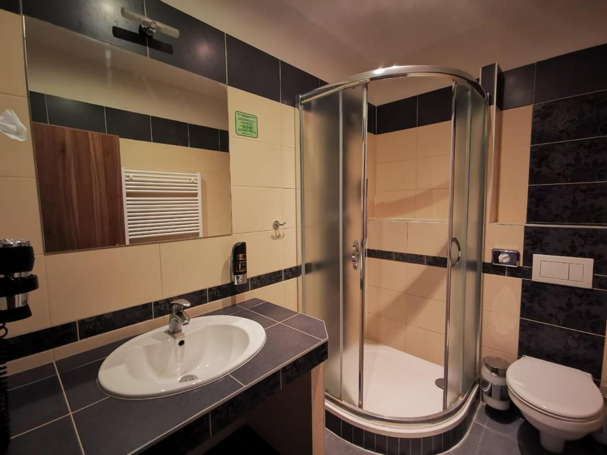 Hotel Palackeho 135 Mělník エクステリア 写真