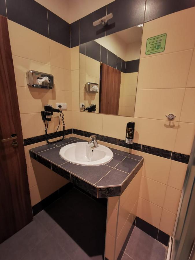 Hotel Palackeho 135 Mělník エクステリア 写真